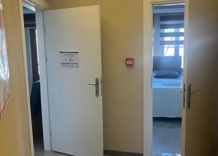 Rema House Апарт-отель *